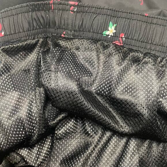 Old Navy New Mens Size XL Black Flamingo Swim Trunks Shorts Swimsuit NWT - Picture 3 of 3